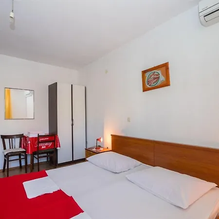 Ante Tonci Apartman Makarska